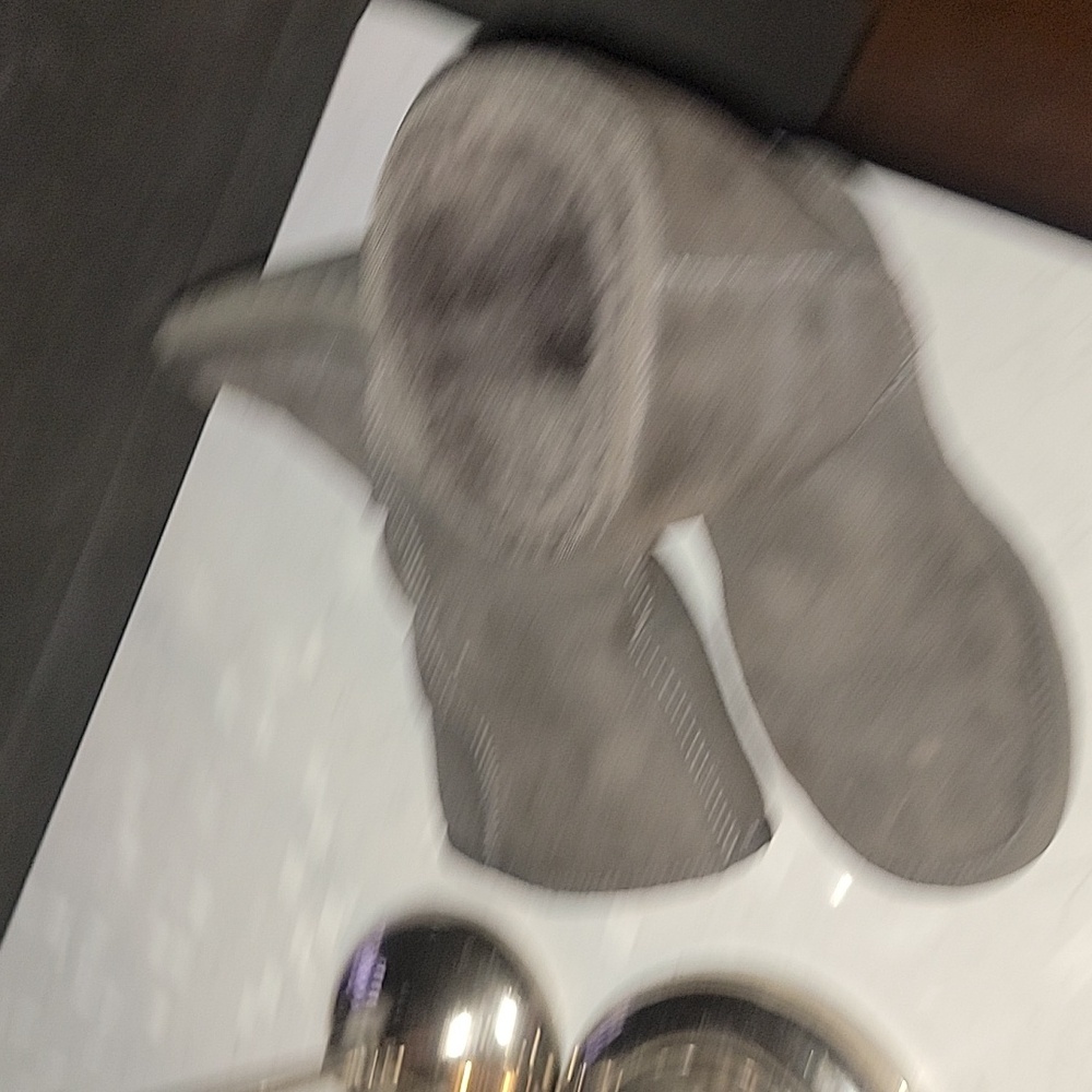 UGG Gray Shearling Boots size usa 7 - Picture 9 of 13
